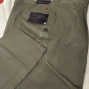 Tommy Hilfiger Khakis Pants…